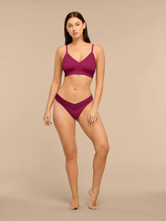UltraModal™ Lace V-Front Thong | Black